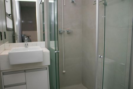 Apartamento para alugar com 60m², 2 quartos e 2 vagas Apartamento para alugar com 60m², 2 quartos e 2 vagasBanheiro da Suíte 2