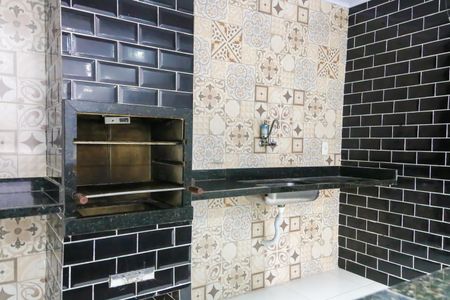 Apartamento para alugar com 79m², 2 quartos e sem vagaÁrea comum - Churrasqueira