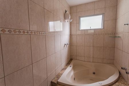 Apartamento à venda com 200m², 4 quartos e 4 vagasCobertura - Banheiro da Suíte 2