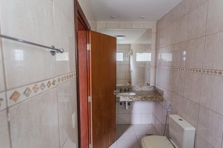 Apartamento à venda com 200m², 4 quartos e 4 vagasCobertura - Banheiro da Suíte 2
