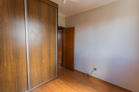 Apartamento à venda com 200m², 4 quartos e 4 vagasQuarto 2