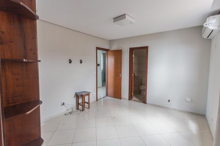 Apartamento à venda com 200m², 4 quartos e 4 vagasCobertura Suíte 2