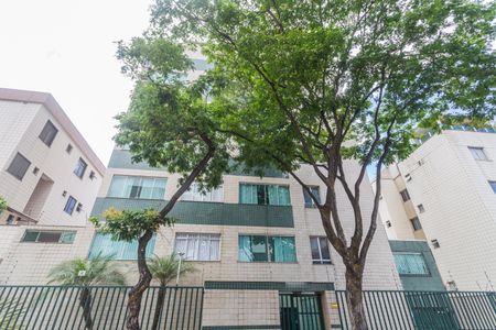 Apartamento à venda com 200m², 4 quartos e 4 vagasFachada