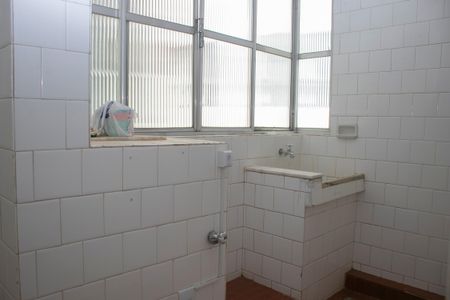 Apartamento para alugar com 110m², 3 quartos e 1 vagaÁrea de Serviço