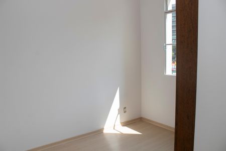 Apartamento para alugar com 110m², 3 quartos e 1 vagaQuarto 2