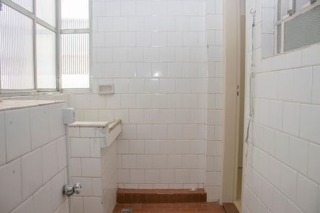 Apartamento para alugar com 110m², 3 quartos e 1 vagaÁrea de Serviço