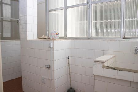 Apartamento para alugar com 110m², 3 quartos e 1 vagaÁrea de Serviço