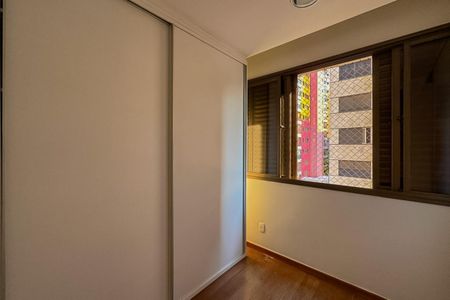 Apartamento à venda com 175m², 4 quartos e 2 vagas Apartamento à venda com 175m², 4 quartos e 2 vagasQuarto 2