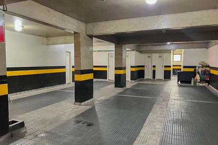 Apartamento à venda com 175m², 4 quartos e 2 vagas Apartamento à venda com 175m², 4 quartos e 2 vagasGaragem