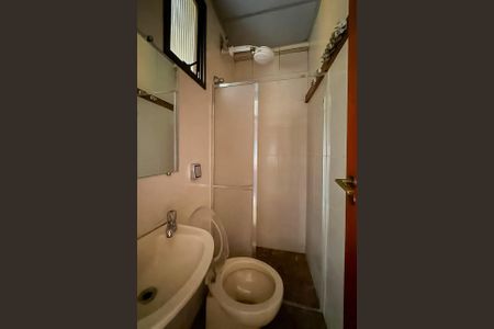 Apartamento à venda com 175m², 4 quartos e 2 vagas Apartamento à venda com 175m², 4 quartos e 2 vagasÁrea de Serviço