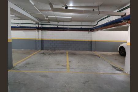Garagem de apartamento para alugar com 2 quartos, 77m² em Parque Campolim, Sorocaba