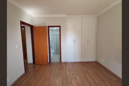 Apartamento para alugar com 77m², 2 quartos e 2 vagasSuíte
