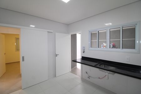 Casa à venda com 87m², 2 quartos e 2 vagasCozinha