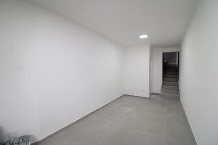 Casa à venda com 87m², 2 quartos e 2 vagasGaragem