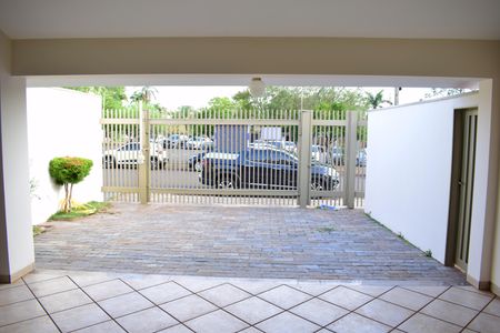 Casa para alugar com 295m², 4 quartos e 4 vagasGaragem