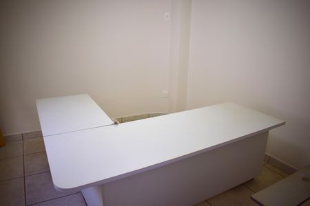 Casa para alugar com 295m², 4 quartos e 4 vagasEscritório