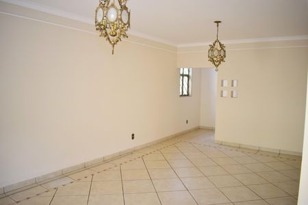 Sala 1 de casa para alugar com 4 quartos, 295m² em Ribeirânia, Ribeirão Preto