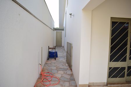 Casa para alugar com 295m², 4 quartos e 4 vagasCorredor