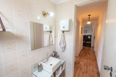 Apartamento à venda com 58m², 2 quartos e 1 vagaBanheiro Social