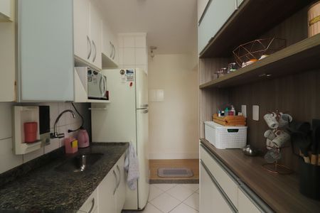 Apartamento à venda com 48m², 2 quartos e 1 vagaCozinha 