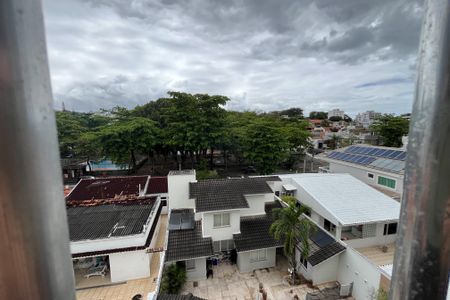 Vista de apartamento à venda com 2 quartos, 80m² em Jardim Guanabara, Rio de Janeiro