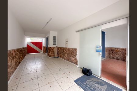 Casa à venda com 300m², 4 quartos e 3 vagas Casa à venda com 300m², 4 quartos e 3 vagasGaragem