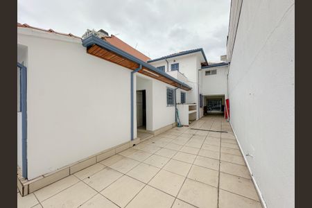 Casa à venda com 300m², 4 quartos e 3 vagas Casa à venda com 300m², 4 quartos e 3 vagasQuintal