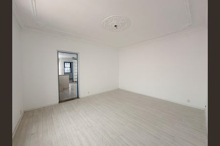 Casa à venda com 300m², 4 quartos e 3 vagas Casa à venda com 300m², 4 quartos e 3 vagasSala de Jantar