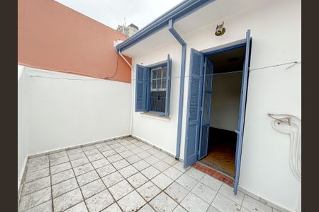 Casa à venda com 300m², 4 quartos e 3 vagas Casa à venda com 300m², 4 quartos e 3 vagasVaranda Suíte