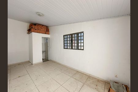 Casa à venda com 300m², 4 quartos e 3 vagas Casa à venda com 300m², 4 quartos e 3 vagasEdícula - Quarto