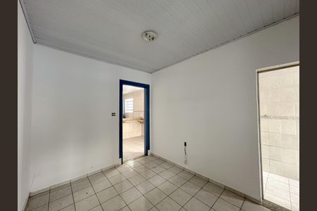 Casa à venda com 300m², 4 quartos e 3 vagas Casa à venda com 300m², 4 quartos e 3 vagasQuarto de Serviço