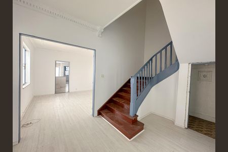 Sala de casa à venda com 4 quartos, 300m² em Água Branca, São Paulo