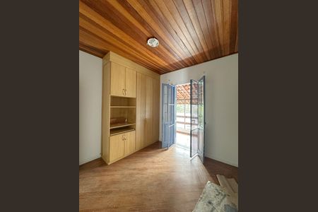 Casa à venda com 300m², 4 quartos e 3 vagas Casa à venda com 300m², 4 quartos e 3 vagasQuarto 2