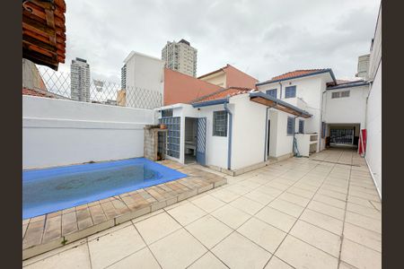 Casa à venda com 300m², 4 quartos e 3 vagas Casa à venda com 300m², 4 quartos e 3 vagasPiscina