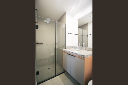 Banheiro de kitnet/studio para alugar com 1 quarto, 29m² em Vila Olímpia, São Paulo