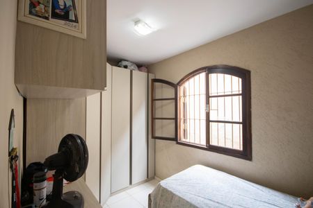 Casa à venda com 140m², 4 quartos e 2 vagas Casa à venda com 140m², 4 quartos e 2 vagasQuarto 1