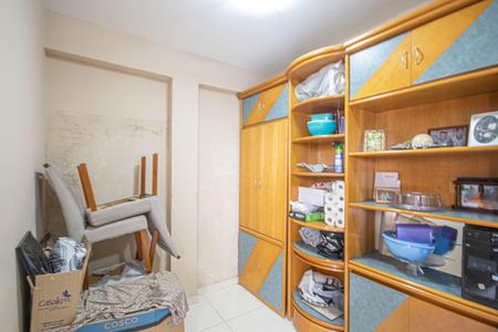 Casa à venda com 140m², 4 quartos e 2 vagas Casa à venda com 140m², 4 quartos e 2 vagasDespensa