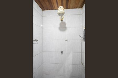 Casa à venda com 140m², 4 quartos e 2 vagas Casa à venda com 140m², 4 quartos e 2 vagasBanheiro de Serviço