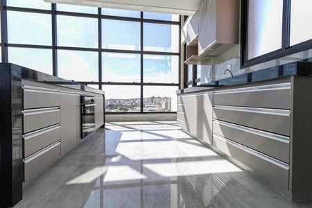 Apartamento à venda com 293m², 4 quartos e 6 vagasCozinha