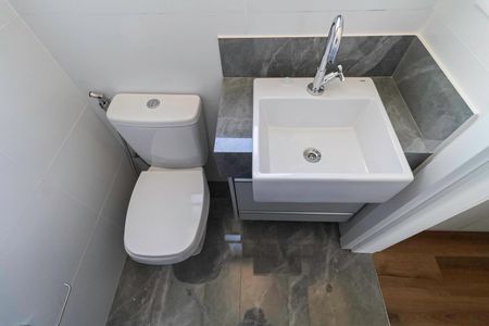 Apartamento à venda com 293m², 4 quartos e 6 vagasBanheiro da Suíte 1