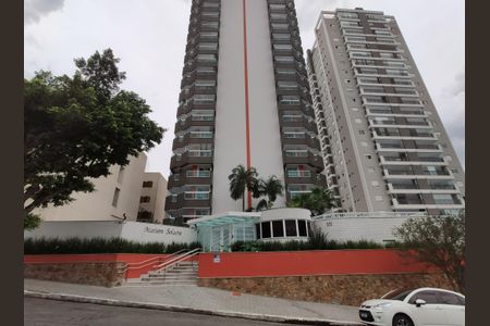 Apartamento à venda com 188m², 3 quartos e 4 vagasFachada