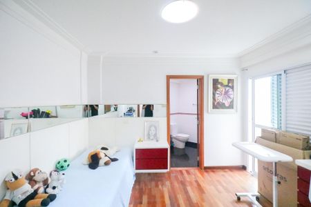 Apartamento à venda com 188m², 3 quartos e 4 vagasSuíte 1