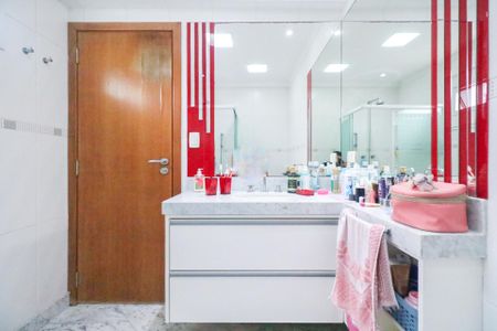 Apartamento à venda com 188m², 3 quartos e 4 vagasBanheiro da Suíte 3