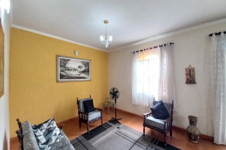 Casa à venda com 330m², 4 quartos e 5 vagasSala de Estar