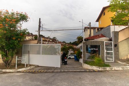 Casa de condomínio à venda com 75m², 2 quartos e 1 vagaFachada