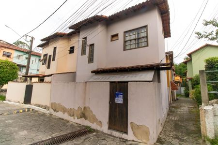 Casa de condomínio à venda com 75m², 2 quartos e 1 vagaPlaquinha 