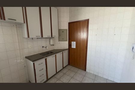 Cozinha de apartamento à venda com 3 quartos, 105m² em Buritis, Belo Horizonte