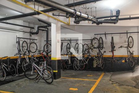 Apartamento à venda com 31m², 1 quarto e 1 vaga Apartamento à venda com 31m², 1 quarto e 1 vagaBicicletário