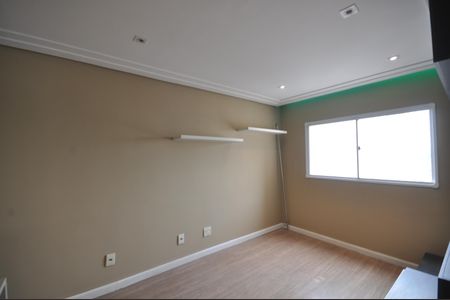 Sala de apartamento para alugar com 2 quartos, 45m² em Jardim Modelo, São Paulo