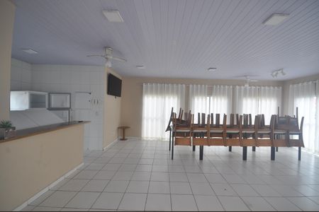 Apartamento para alugar com 45m², 2 quartos e 1 vagaÁrea comum - Salão de festas